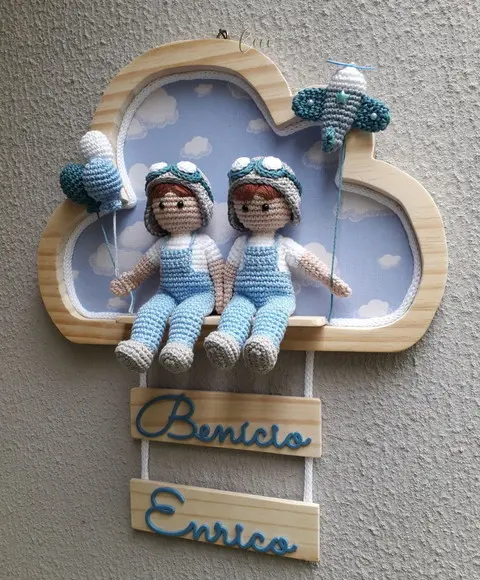 Porta Maternidade Irmãos Gêmeos Amigurumi