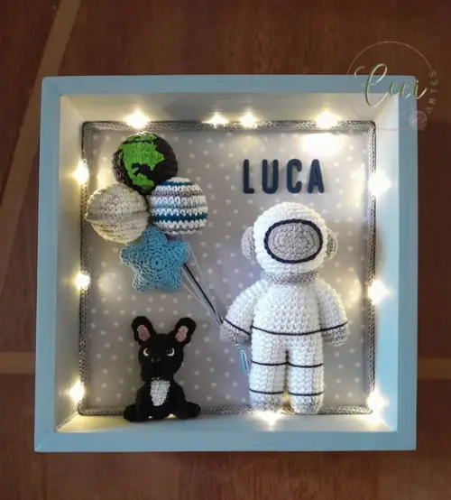 Porta Maternidade Quadro Astroanauta com Led e Pet