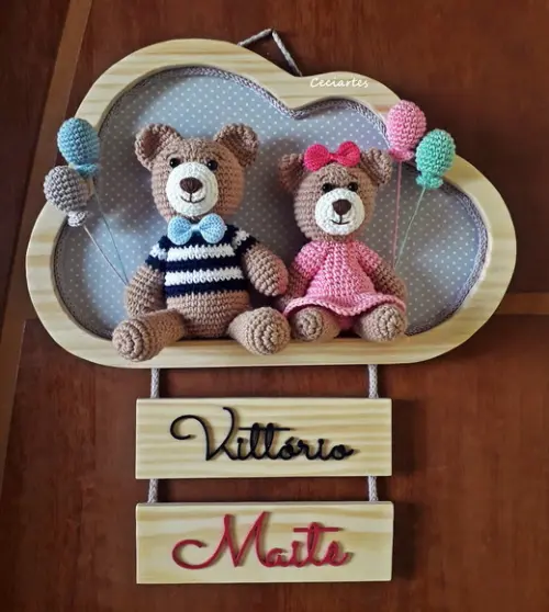 Porta Maternidade Irmãos Ursos