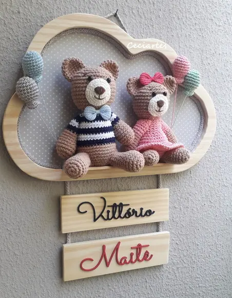Porta Maternidade Irmãos Ursos