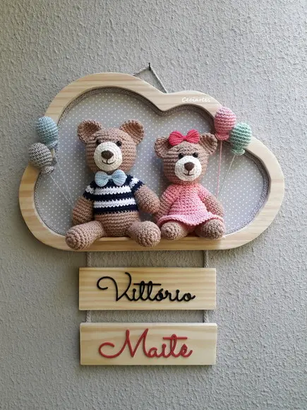 Porta Maternidade Irmãos Ursos