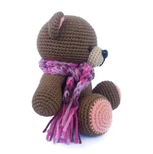 URSA AMIGURUMI COM CACHECOL