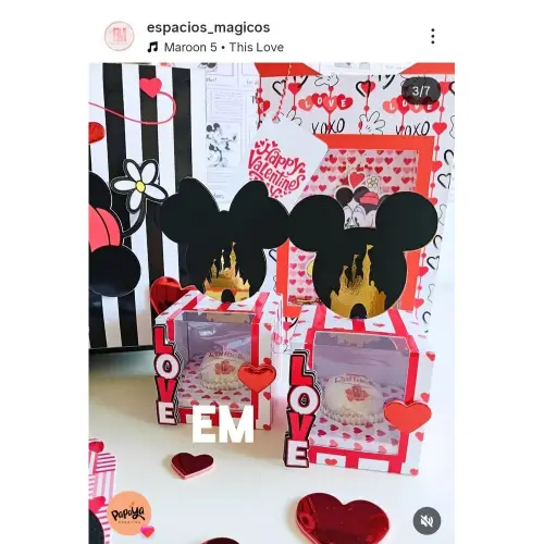 Arquivo de corte Caixa para ferrero, cupcake mickey love