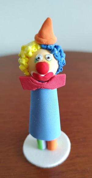 Representante Palhaço para Constelação na Mesa/água