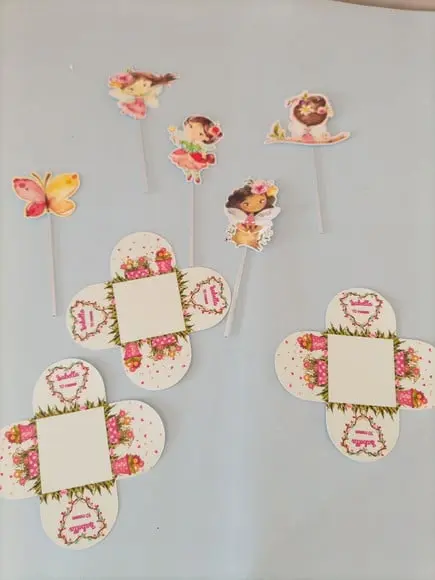 25 Forminhas e 25 Topper para Docinhos Fadinhas