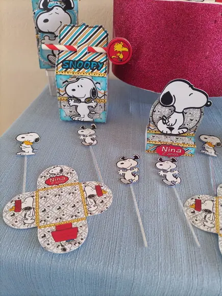 Kit 25 Forminhas 25 Topper para Docinhos Snoopy