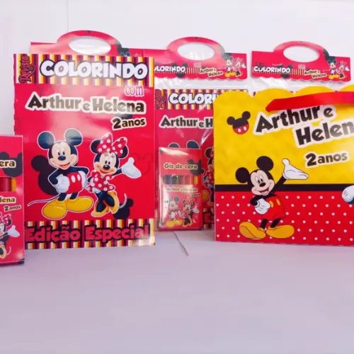 Kit Colorir com Massinha Jardim Encantado