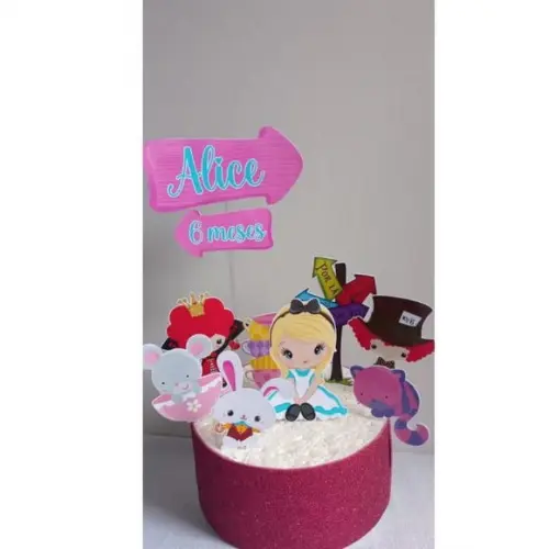 Topo de Bolo Alice no Pais das Maravilhas