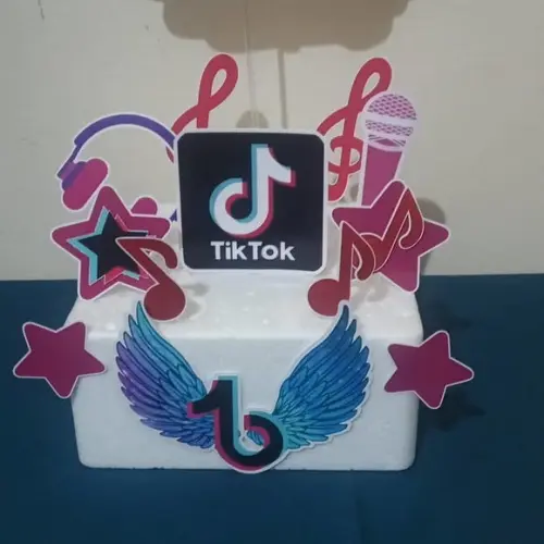Topo de Bolo Tiktok