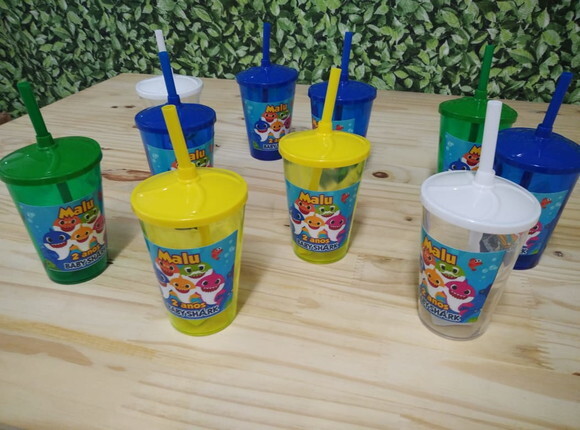 Baby Shark Copo Canudo Personalizado Pronta Entrega