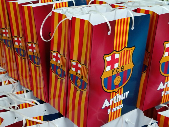 Barcelona Sacola Personalizada Tam 24x17x8 cm Pronta