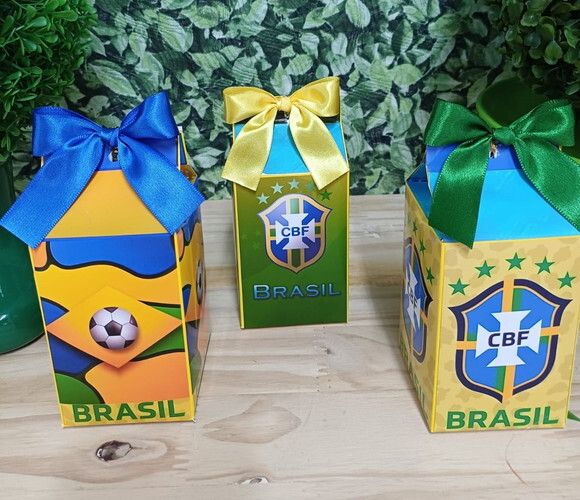 Brasil Caixa Milk Personalizada Copa 2026 Pronta Entrega