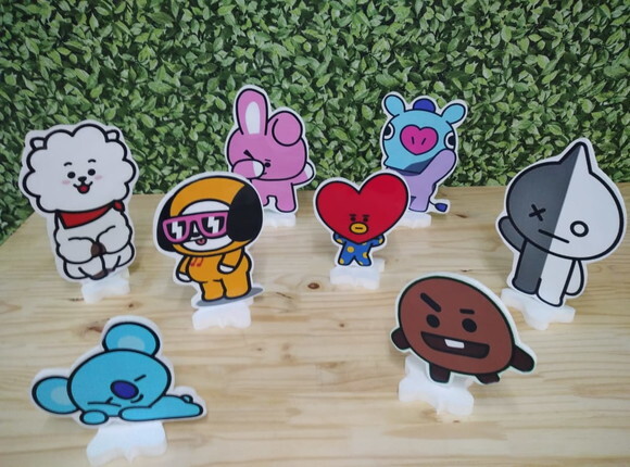 Bt21 Bts Kit de Mesa Displays 8 Peças Pronta Entrega