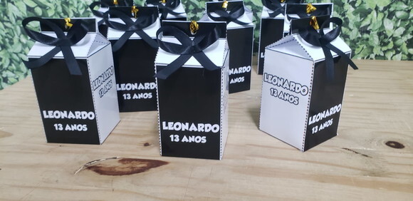Caixa Milk Preto e Branco Personalizada Pronta Entrega