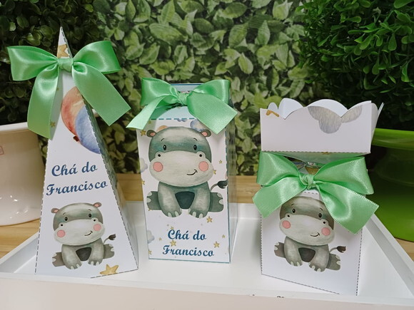 Chá de Bebê Lembrancinha e Decoração Mesa Personalizada