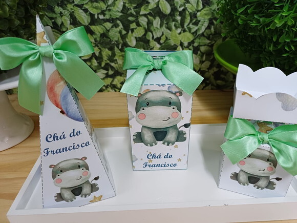 Chá de Bebê Lembrancinha e Decoração Mesa Personalizada