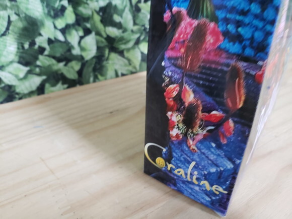 Coraline Sacola Personalizada Tam. 29x20x8 cm Pronta Entrega