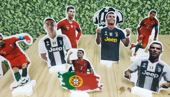 Cristiano Ronaldo Displays de Mesa 8 Peças Pronta Entrega