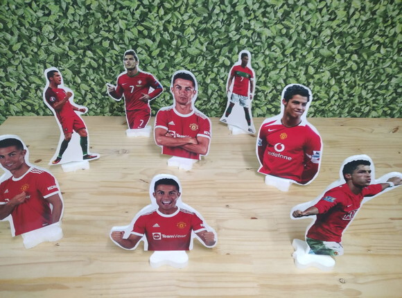 Cristiano Ronaldo Kit de Mesa Displays 8 Peças Pronta Entreg