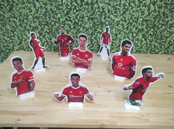 Cristiano Ronaldo Kit de Mesa Displays 8 Peças Pronta Entreg