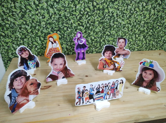 Cúmplices de Um Resgate Kit Displays de Mesa 9 Peças