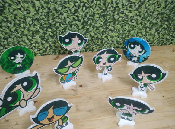 Docinho Poderosas Kit Displays de Mesa 9 Peças Pronta Entreg