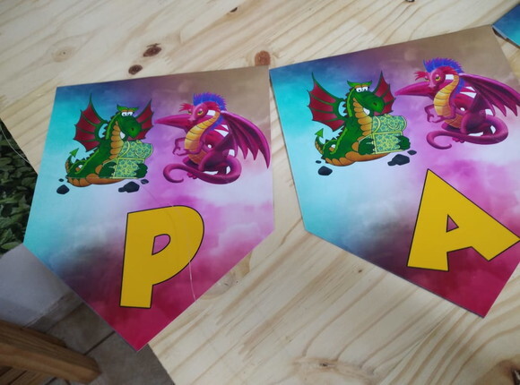Dragões Varal Personalizado Parabens Mais Nome Pronta Entreg