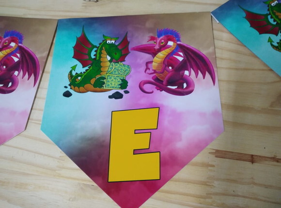 Dragões Varal Personalizado Parabens Mais Nome Pronta Entreg