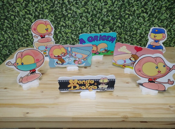 Drongo e Mongo Kit de Mesa Displays 8 Peças Pronta Entrega