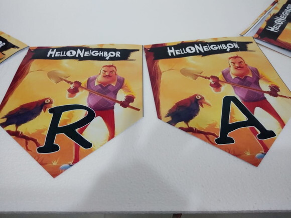 Faixa Hello Neighbor Parabens + Nome Personalizada