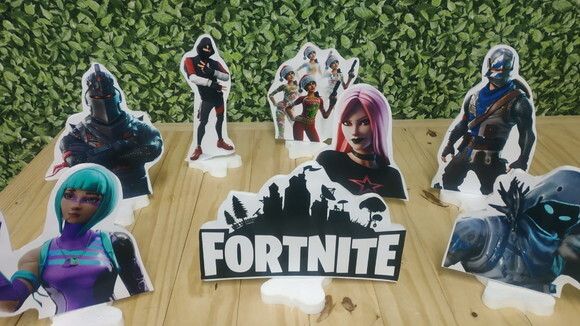 Fortnite Kit de Mesa Displays 8 Peças Pronta Entrega