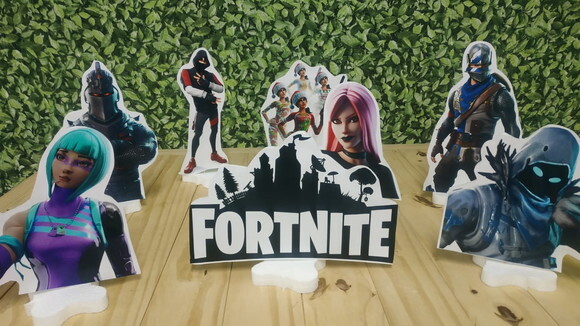 Fortnite Kit de Mesa Displays 8 Peças Pronta Entrega
