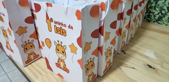Girafinha Sacola Personalizada Tam Médio 24x17x8 cm