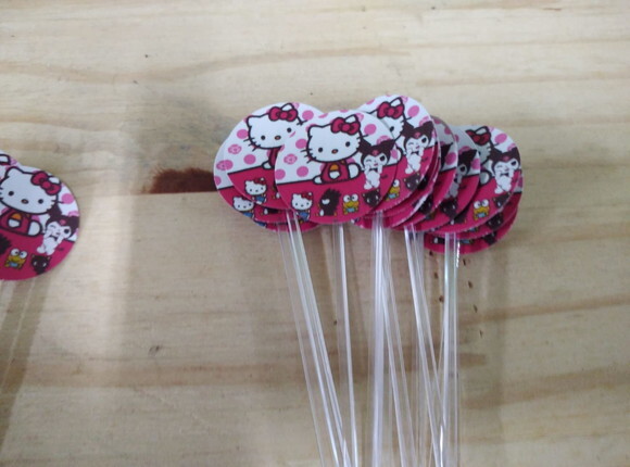 Hello Kitty e Amigos 36 Topper para Docinhos Pronta Entrega
