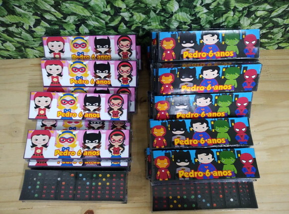 Heróis Cute Baby Lembrancinha Dominó Personalizada