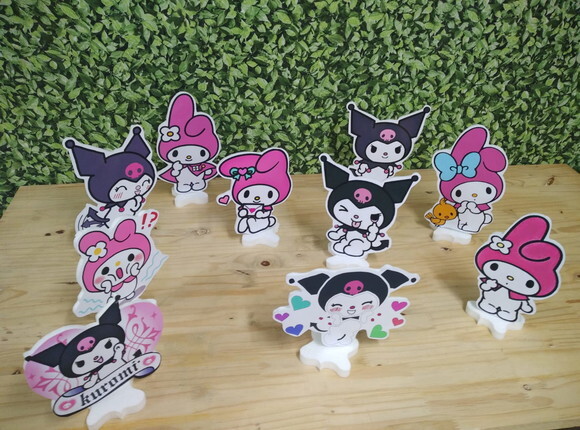 Kuromy e My Melody 10 Displays de Mesa Pronta Entrega