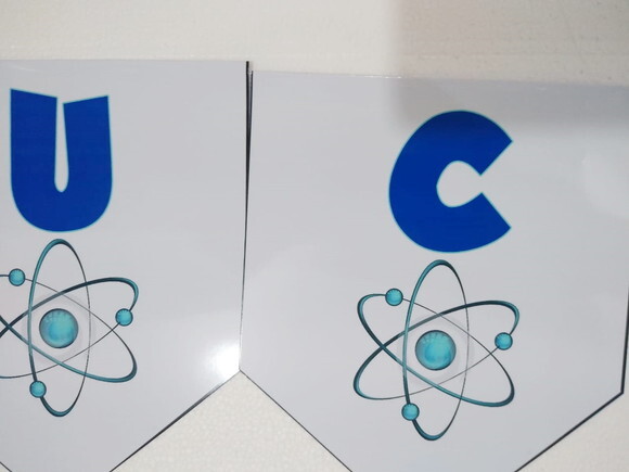 Laboratório de Ciências Varal Personalizado Parabens e Nome