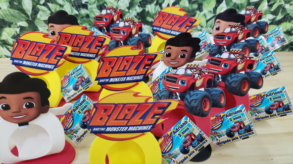 Lembrancinha Blaze Monster Machines