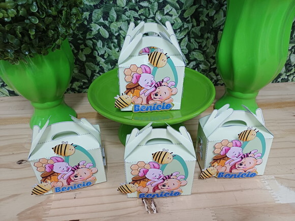Lembrancinha Caixa Maleta Luxo Pooh Personalizada