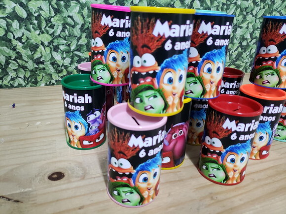 Lembrancinha Divertidamente Cofrinho Personalizado