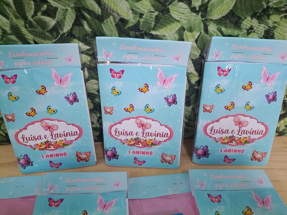 Lembrancinha Gemeas Caderninho Colorir Personalizados