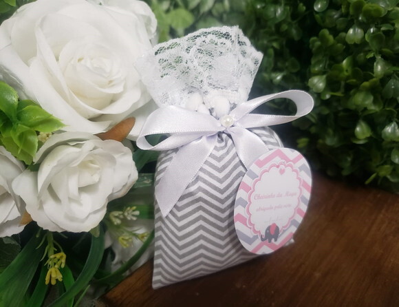 Lembrancinha Maternidade Sachê Perfumado Chevron Cinza