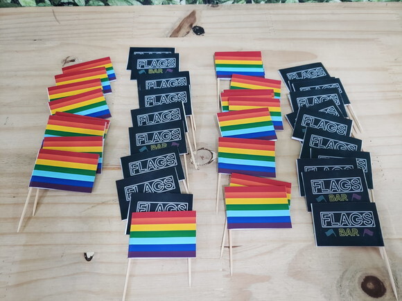 Lgbt Bandeirinhas 50 Unidades Frente e Verso (com Sua Marca)