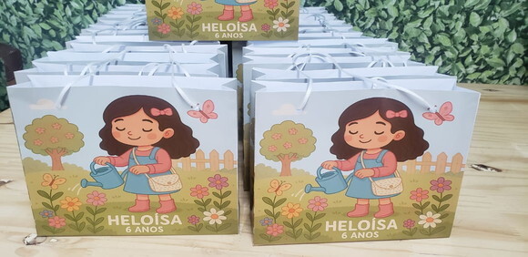 Menina no Jardim Sacola Personalizada Horizontal Pronta Entr