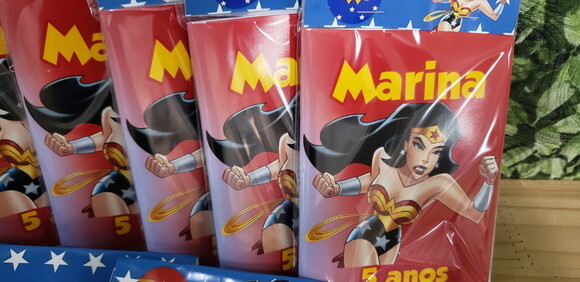 Mulher Maravilha Caderninho para Colorir Personalizado