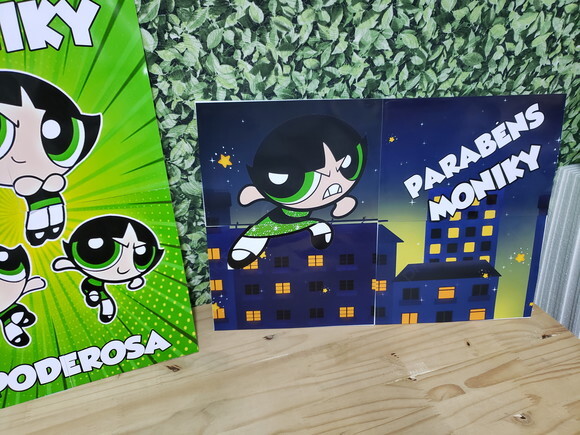 Poderosas Docinho Kit de Parede 3 Painéis Personalizado