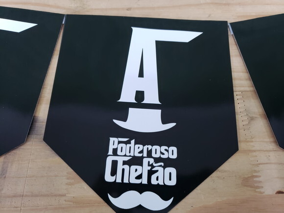 Poderosso Chefão Varal Personalizado Parabens Mais Nome