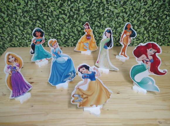 Princesas Enfeite de Mesa Tipo Display 8 Peças