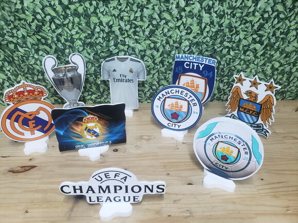 Real Madrid e Manchester City Kit Displays de Mesa 9 Peças