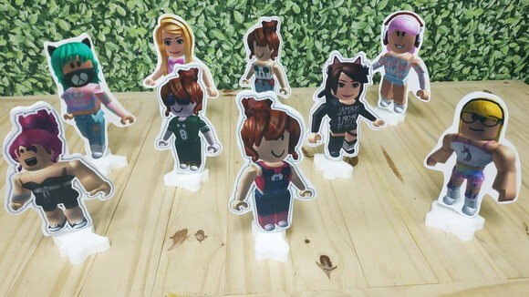 Roblox Menina Kit de Mesa Displays 9 Peças Pronta Entrega